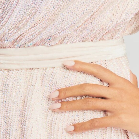 Retrofête Gabrielle Sequin Robe - Picture 5 of 8